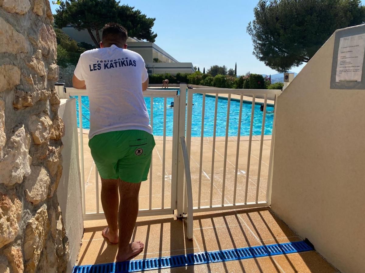 Superbe T2 44M2 - Grande Terrasse Vue Mer Panoramique Exceptionnelle Piscine - Parking Bandol Eksteriør bilde